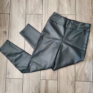 DYNAMITE | Faux Leather Black Skinny Leg Pants (L)